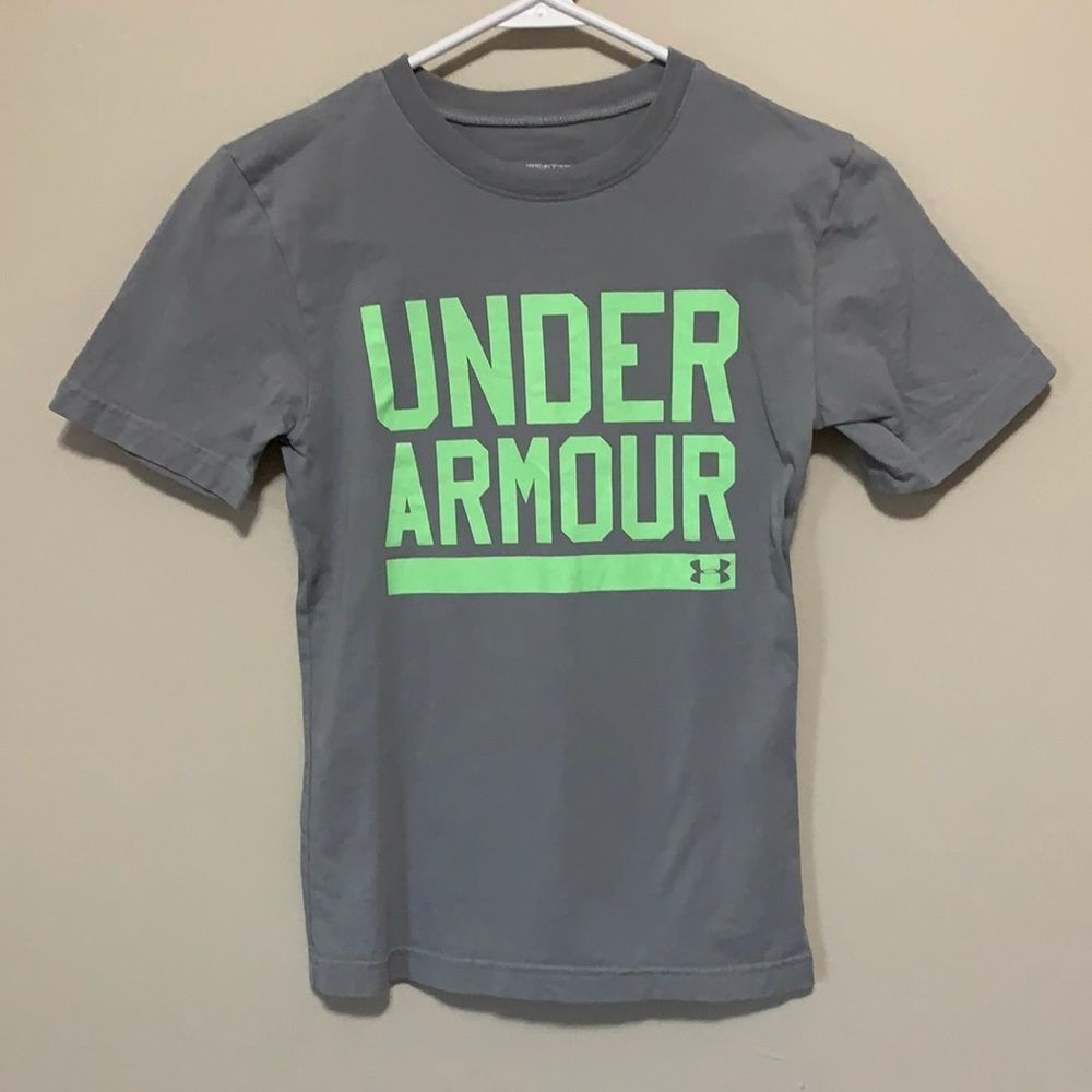 Under Armour T-shirt SZ XS